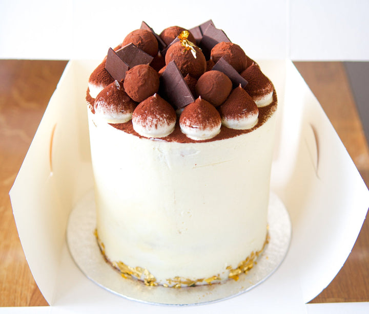 A tiramisu cake